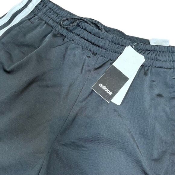NWT Adidas Men's Black 3 Stripe Training Shorts Basketball Soccer Gym Medium - Picture 3 of 14